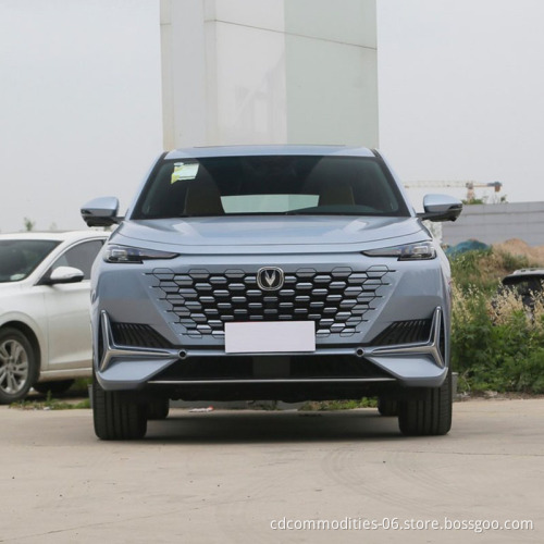 Cheap price China Fuel Car Changan UNIK 2022 2023 Petrol Car Gasoline New Cars For Dubai